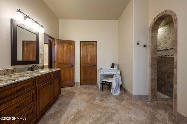 6006 Lazo Del Sur, Las Cruces, NM 88011