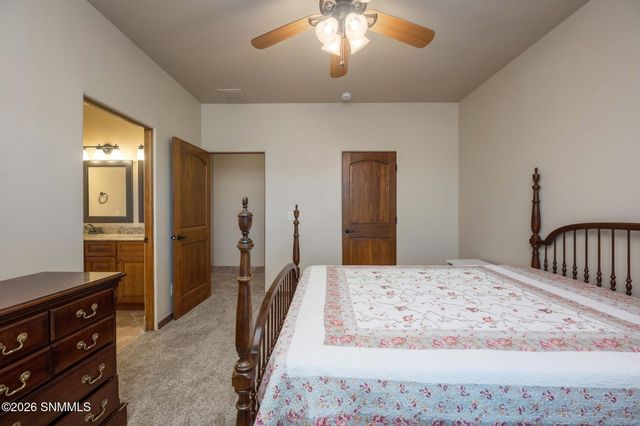 6006 Lazo Del Sur, Las Cruces, NM 88011
