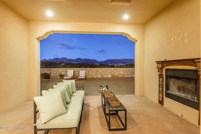 6006 Lazo Del Sur, Las Cruces, NM 88011