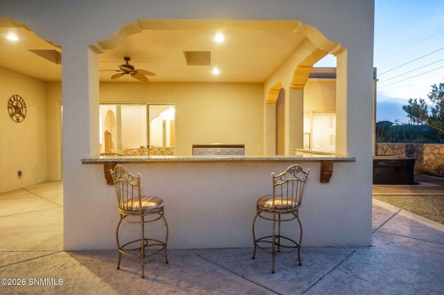 6006 Lazo Del Sur, Las Cruces, NM 88011