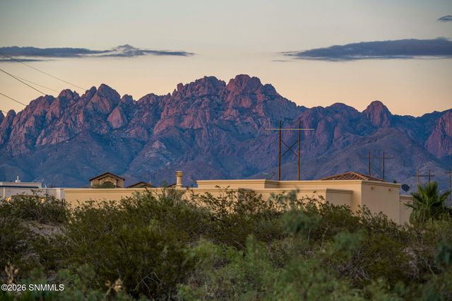 6006 Lazo Del Sur, Las Cruces, NM 88011