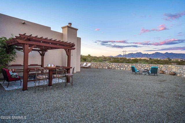6006 Lazo Del Sur, Las Cruces, NM 88011