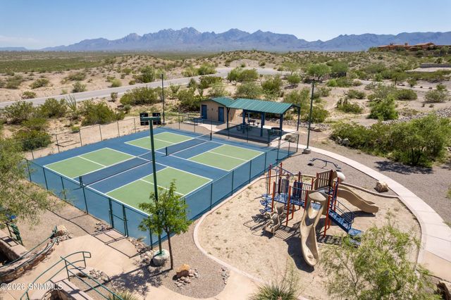 6006 Lazo Del Sur, Las Cruces, NM 88011