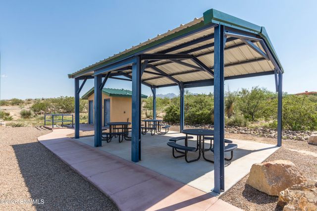 6006 Lazo Del Sur, Las Cruces, NM 88011