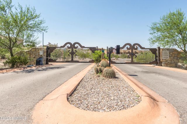 6006 Lazo Del Sur, Las Cruces, NM 88011