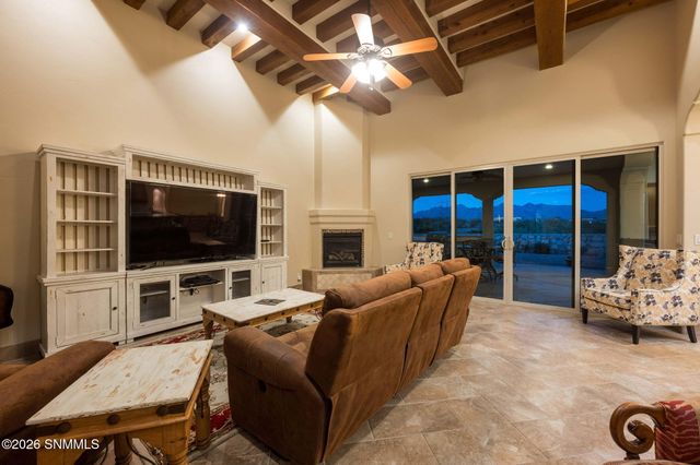 6006 Lazo Del Sur, Las Cruces, NM 88011