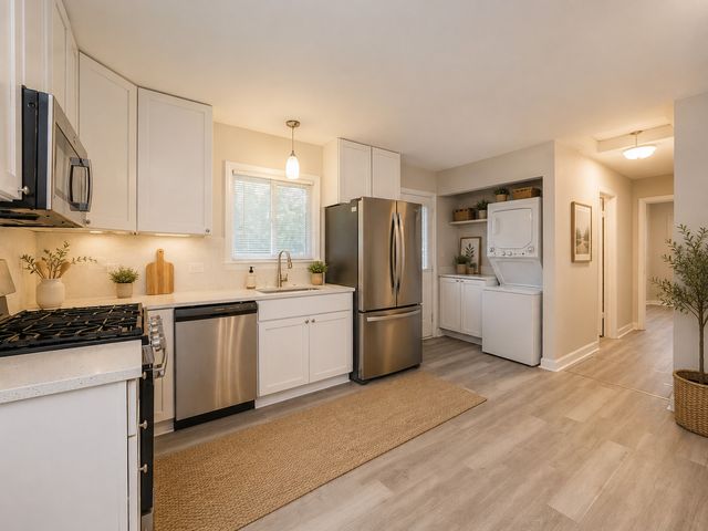 29 S Ash Street, Palatine, IL 60067