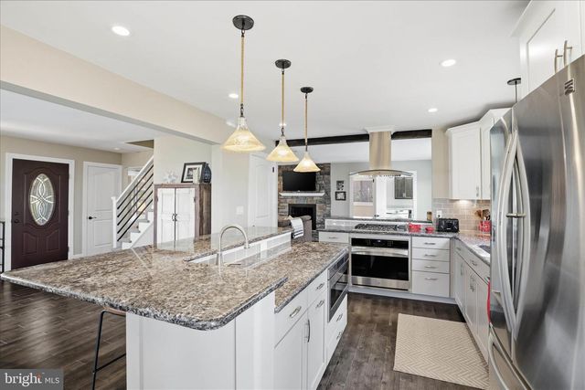 1016 WOODRIDGE BLVD, Lancaster, PA 17601