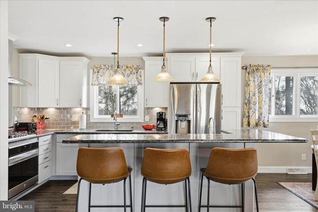 1016 WOODRIDGE BLVD, Lancaster, PA 17601