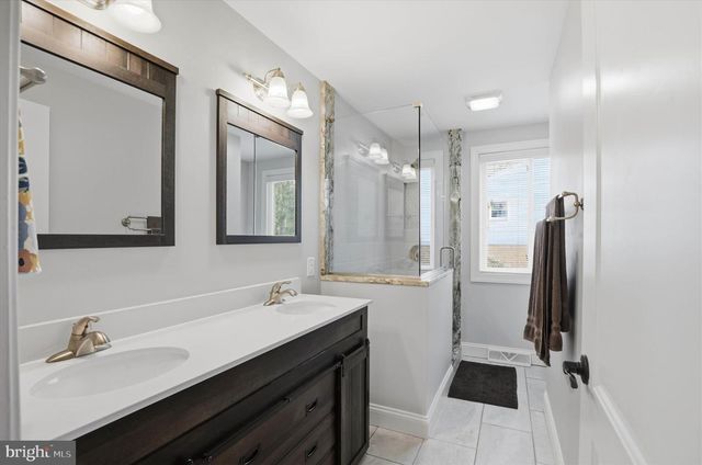 1016 WOODRIDGE BLVD, Lancaster, PA 17601