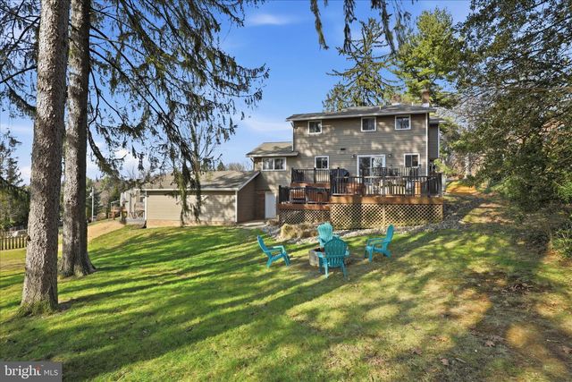 1016 WOODRIDGE BLVD, Lancaster, PA 17601