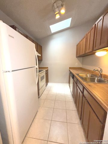 2246 Knights Wood, San Antonio, TX 78231