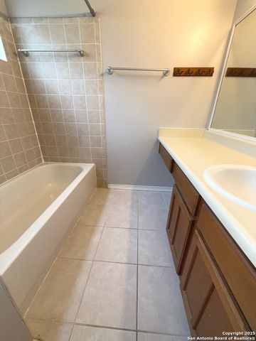 2246 Knights Wood, San Antonio, TX 78231