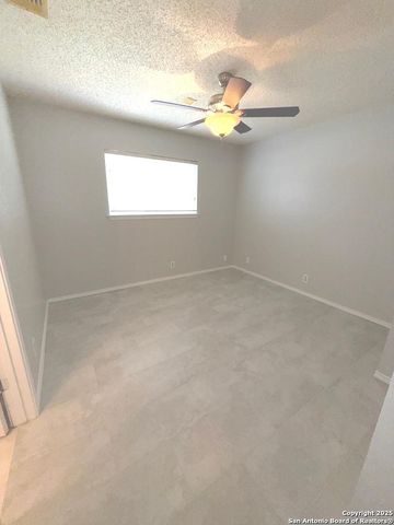 2246 Knights Wood, San Antonio, TX 78231