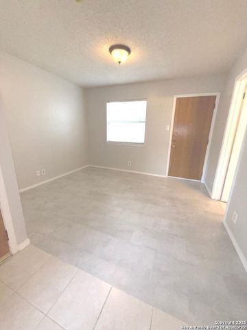 2246 Knights Wood, San Antonio, TX 78231