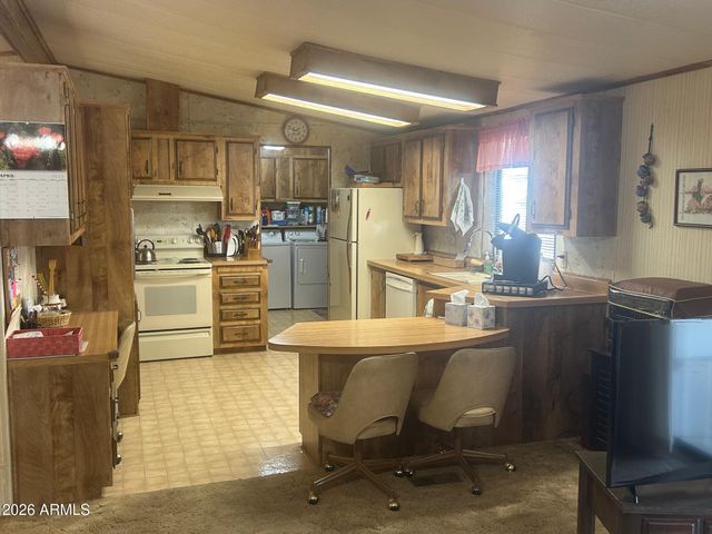 9002 E CITRUS Lane S, Sun Lakes, AZ 85248