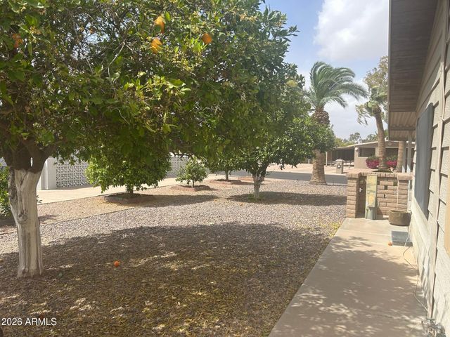 9002 E CITRUS Lane S, Sun Lakes, AZ 85248