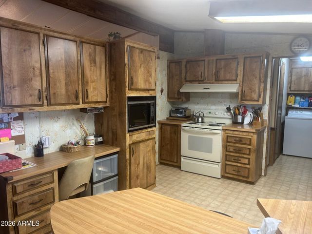 9002 E CITRUS Lane S, Sun Lakes, AZ 85248
