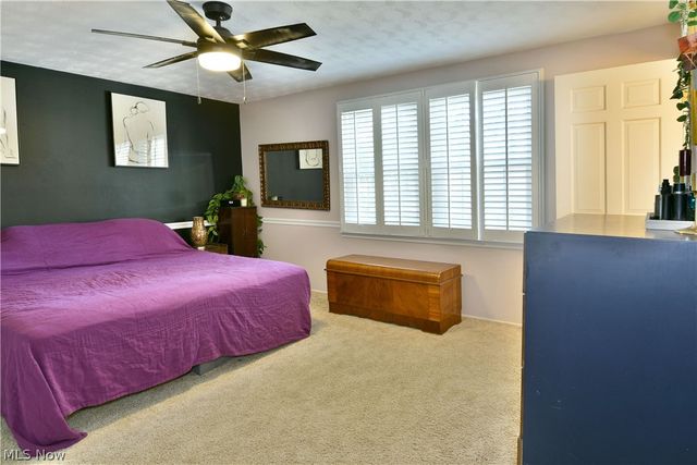 8559 Bayberry Drive NE, Warren, OH 44484