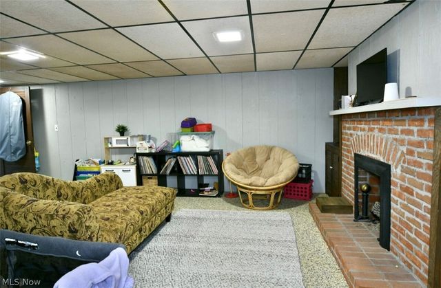 8559 Bayberry Drive NE, Warren, OH 44484