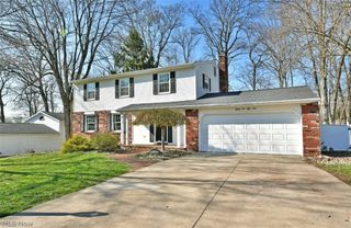 8559 Bayberry Drive NE, Warren, OH 44484