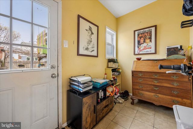 568 HERMITAGE ST, Philadelphia, PA 19128