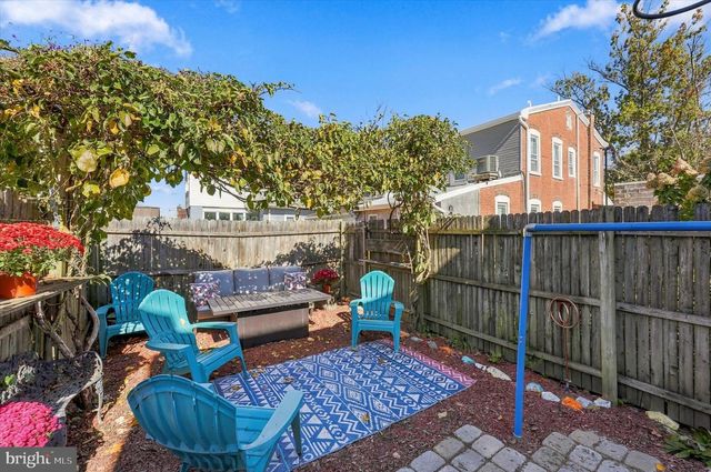 568 HERMITAGE ST, Philadelphia, PA 19128