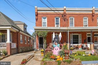 568 HERMITAGE ST, Philadelphia, PA 19128