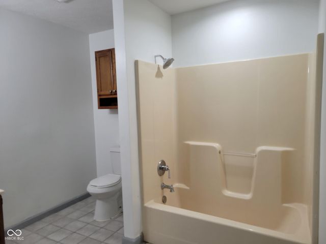 153 White Oak Way, North Vernon, IN 47265