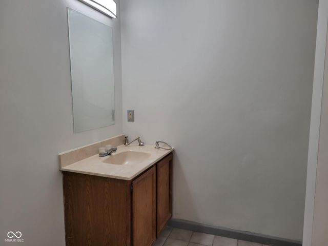 153 White Oak Way, North Vernon, IN 47265