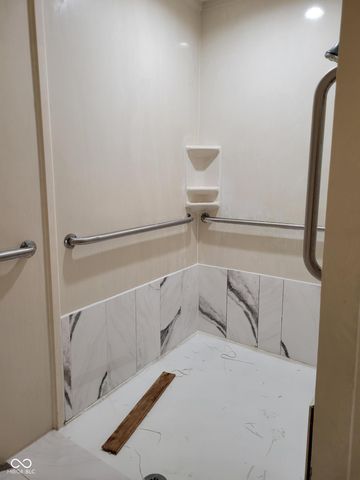 153 White Oak Way, North Vernon, IN 47265