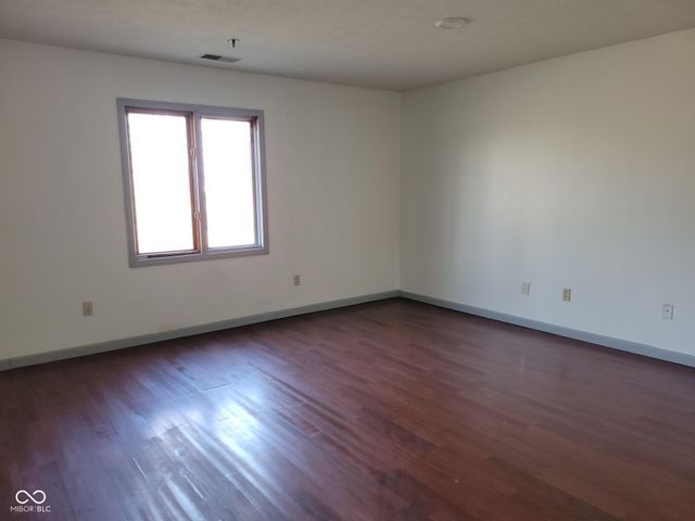 153 White Oak Way, North Vernon, IN 47265