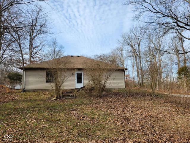 153 White Oak Way, North Vernon, IN 47265