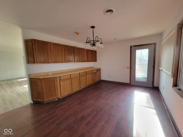 153 White Oak Way, North Vernon, IN 47265