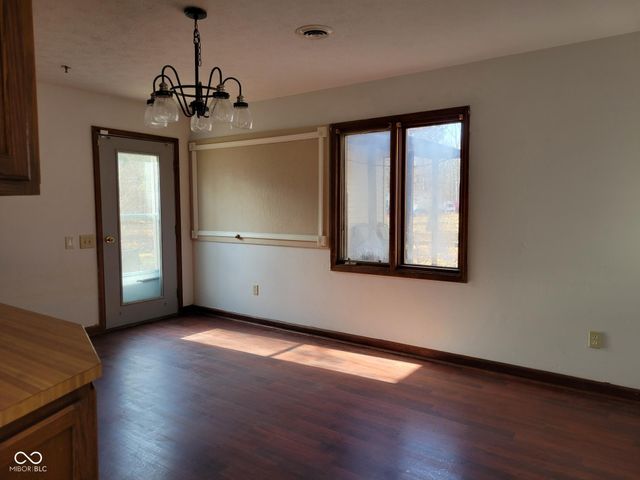 153 White Oak Way, North Vernon, IN 47265