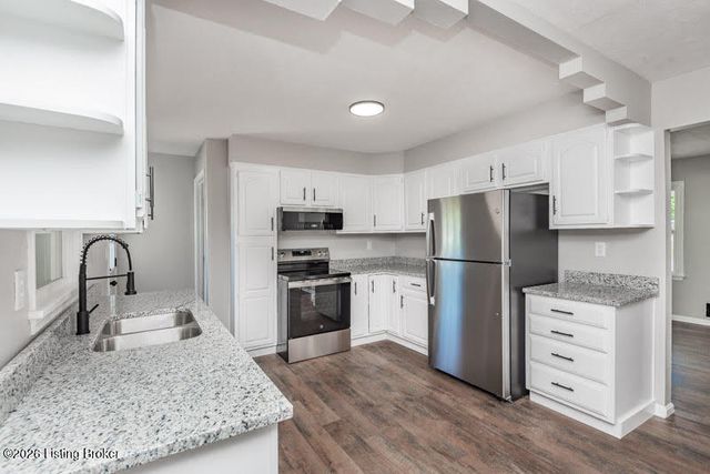 124 Harpers Ferry Rd, Louisville, KY 40214