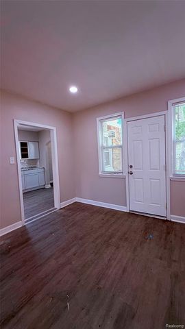 16203 Roselawn Street, Detroit, MI 48221