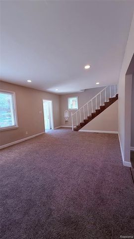 16203 Roselawn Street, Detroit, MI 48221