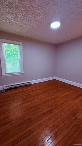 16203 Roselawn Street, Detroit, MI 48221