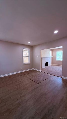 16203 Roselawn Street, Detroit, MI 48221
