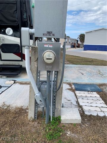 3783 Cherry LN, Other, FL 33956