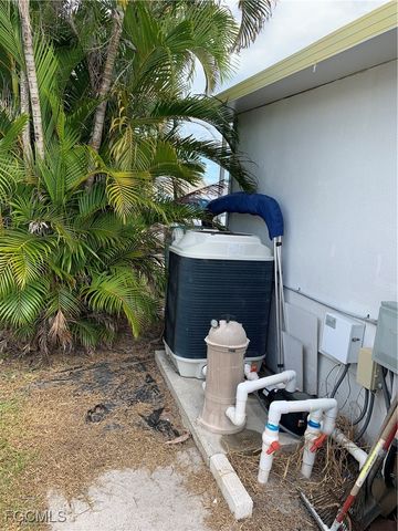 3783 Cherry LN, St James City, FL 33956