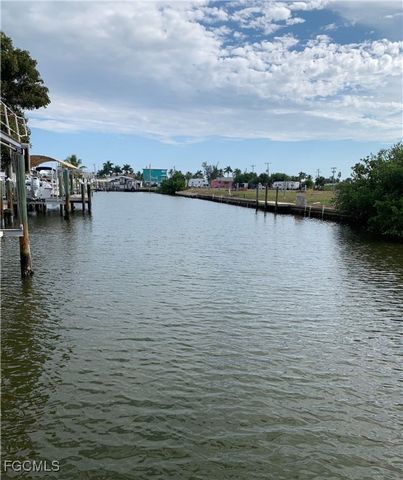 3783 Cherry LN, Other, FL 33956