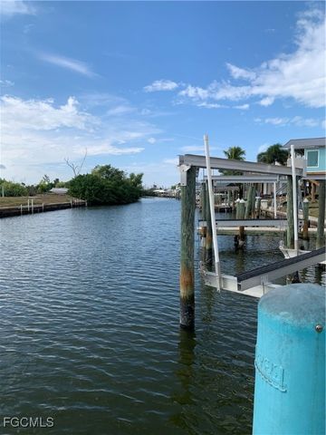 3783 Cherry LN, Other, FL 33956