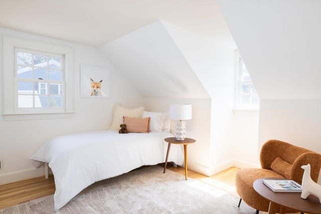 191 Newton St, Brookline, MA 02445