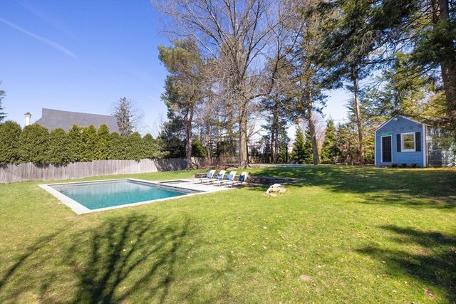 191 Newton St, Brookline, MA 02445