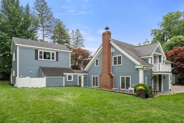 191 Newton St, Brookline, MA 02445