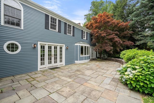 191 Newton St, Brookline, MA 02445