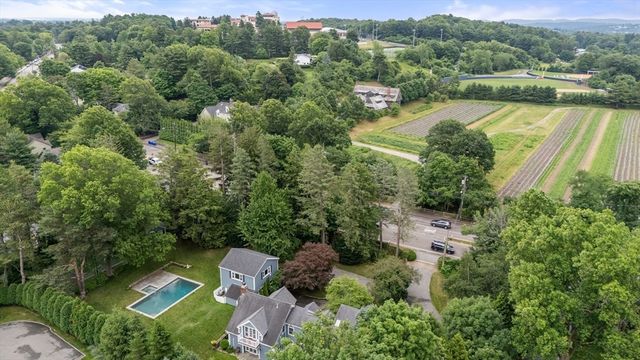 191 Newton St, Brookline, MA 02445