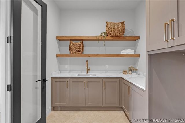 17683 E White Tail Cove, Owasso, OK 74055